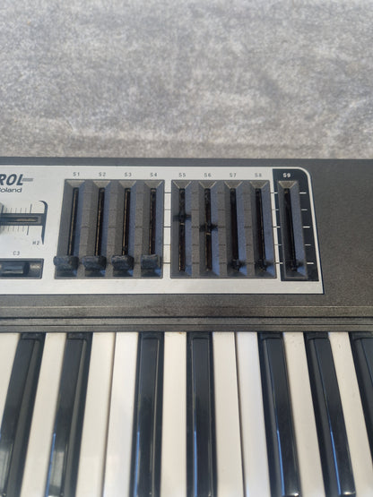 Roland Edirol PCR-800 - 61-Key MIDI Controller, USB Connectivity - Fair