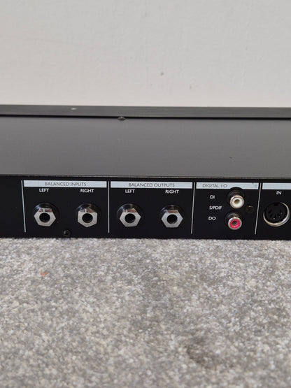 TC Electronic D-Two - Multi-Effects Processor, Digital Delay - Very Good w/ Original Box & Power Supply & Manuals
