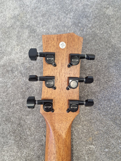 Enya EB-X1 Pro EQ 1/2 Size - 1/2 Size, Built-in EQ - Excellent w/ Certification & Original Soft Case