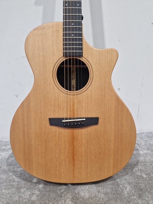 Enya EGA-X1 Pro Natural - Carbon Fiber Construction, Acoustic-Electric - Excellent w/ Manuals & Soft Case