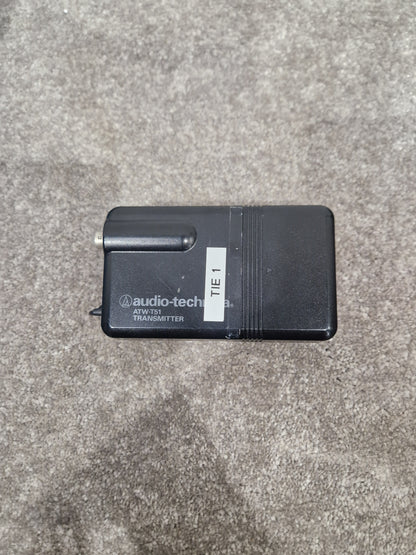 Audio-Technica ATW-R09 and ATW-T51 - Wireless Microphone System, High Fidelity - Very Good w/ Power Supply & Hard Case