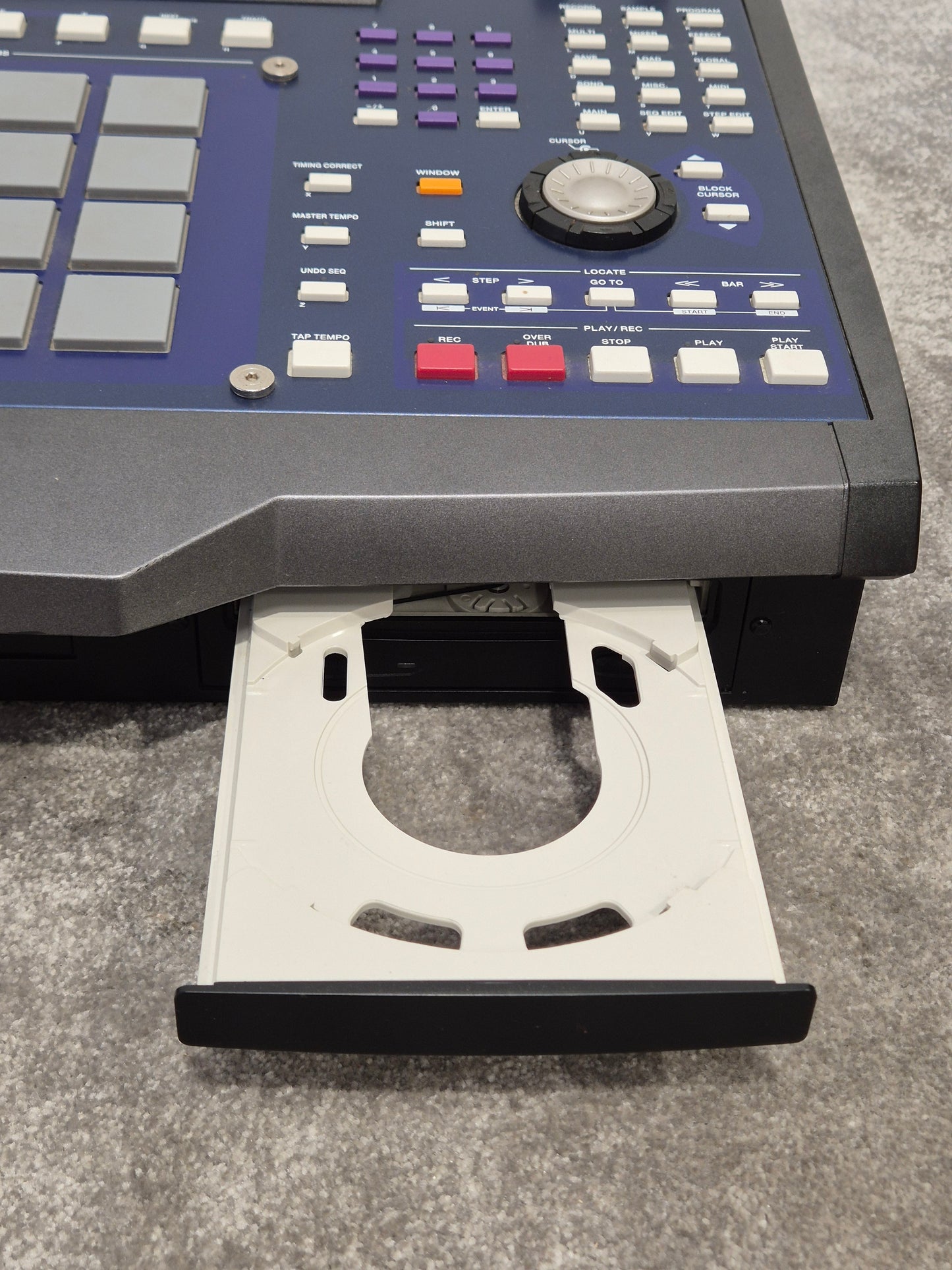 Akai MPC4000 - Music Production Centre Blue - Excellent