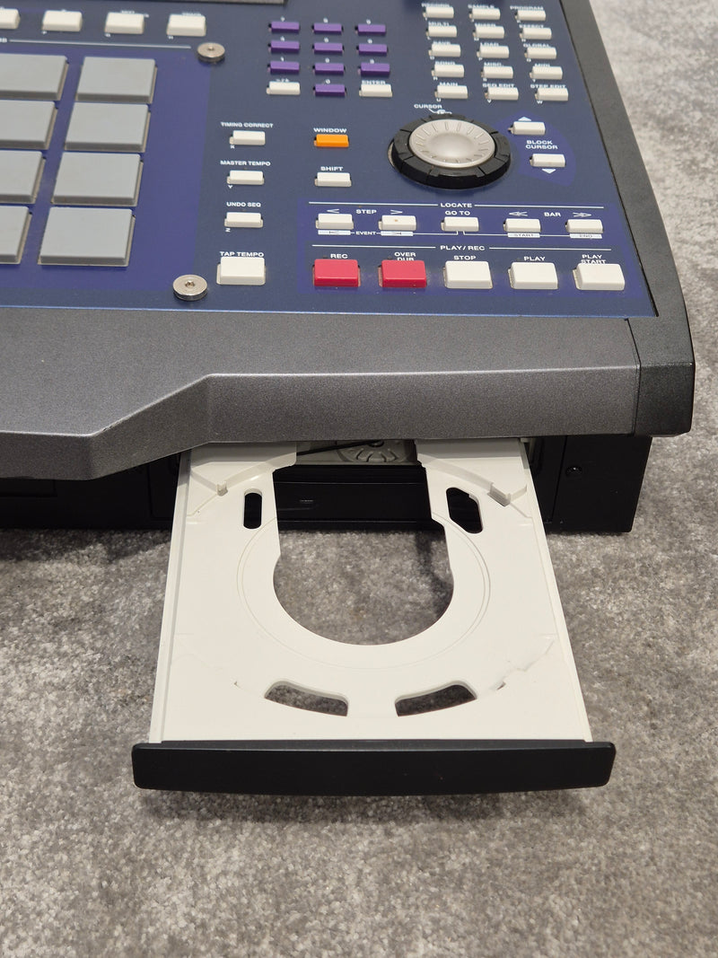 Akai MPC4000 - Music Production Centre Blue - Excellent - Image 2