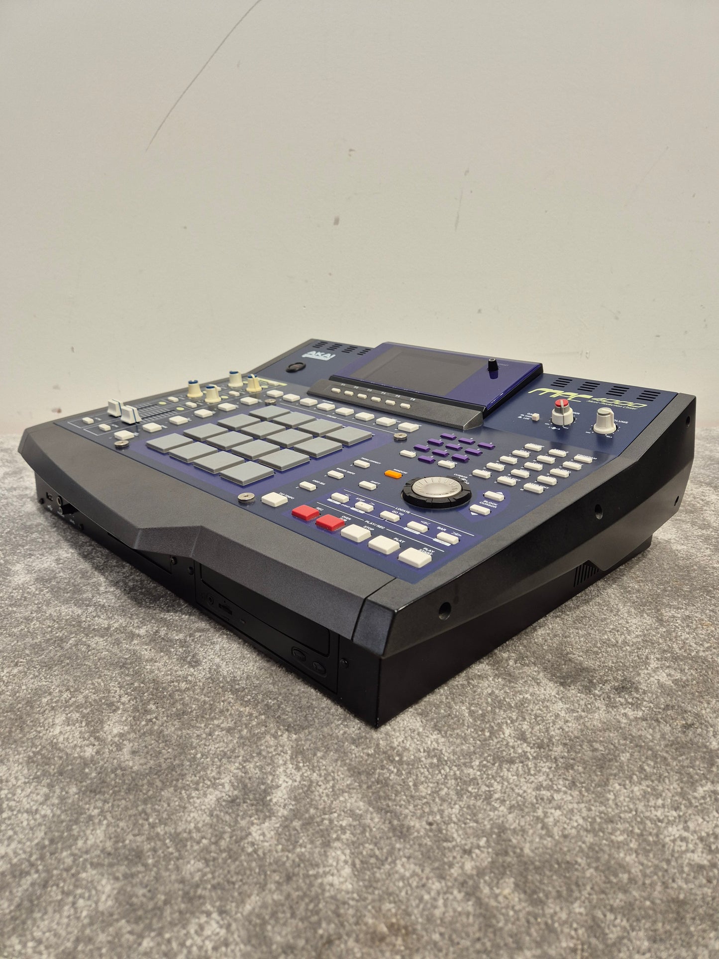 Akai MPC4000 - Music Production Centre Blue - Excellent
