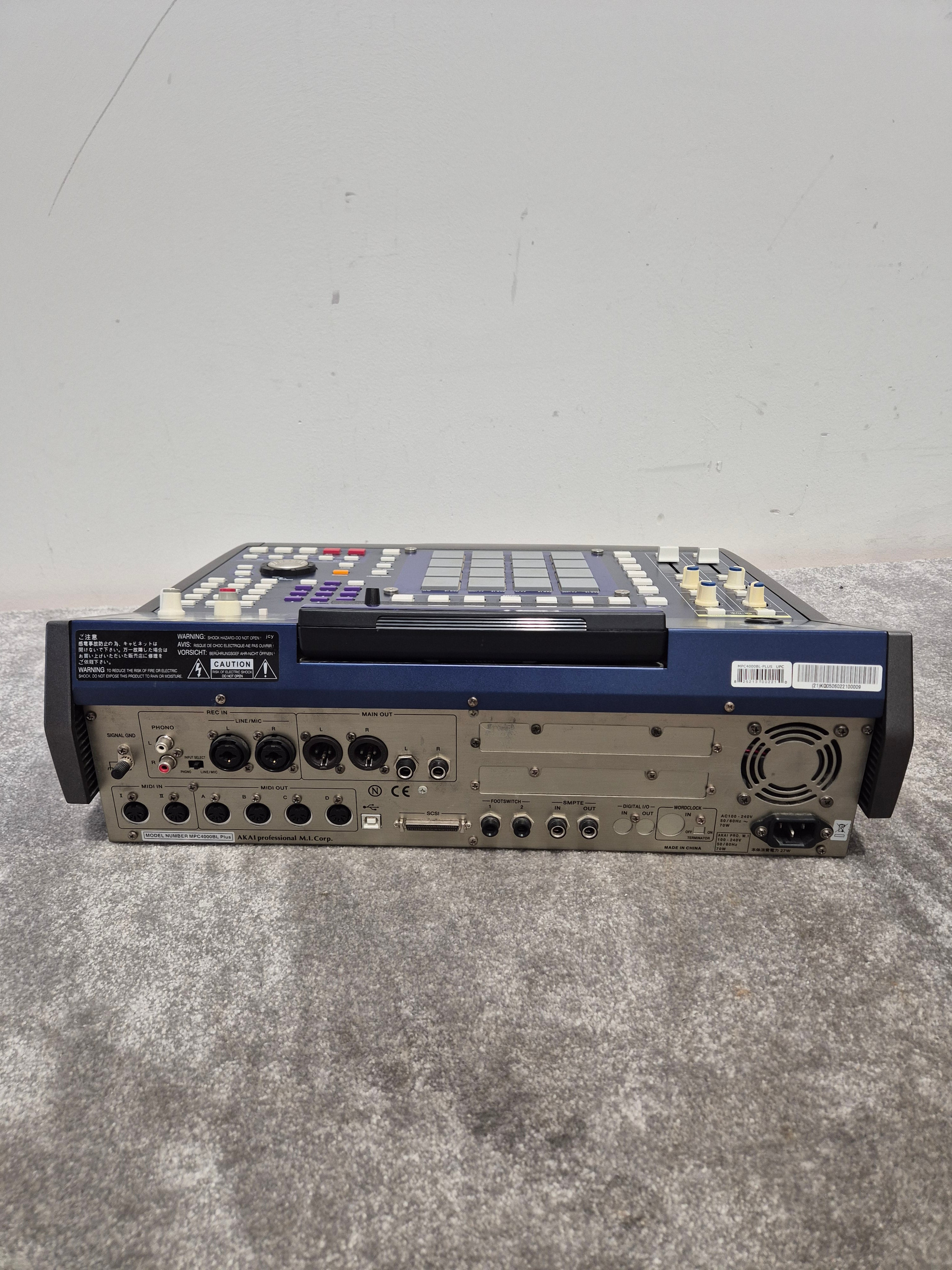 Akai MPC4000 - Music Production Centre Blue - Excellent – Audio Trader