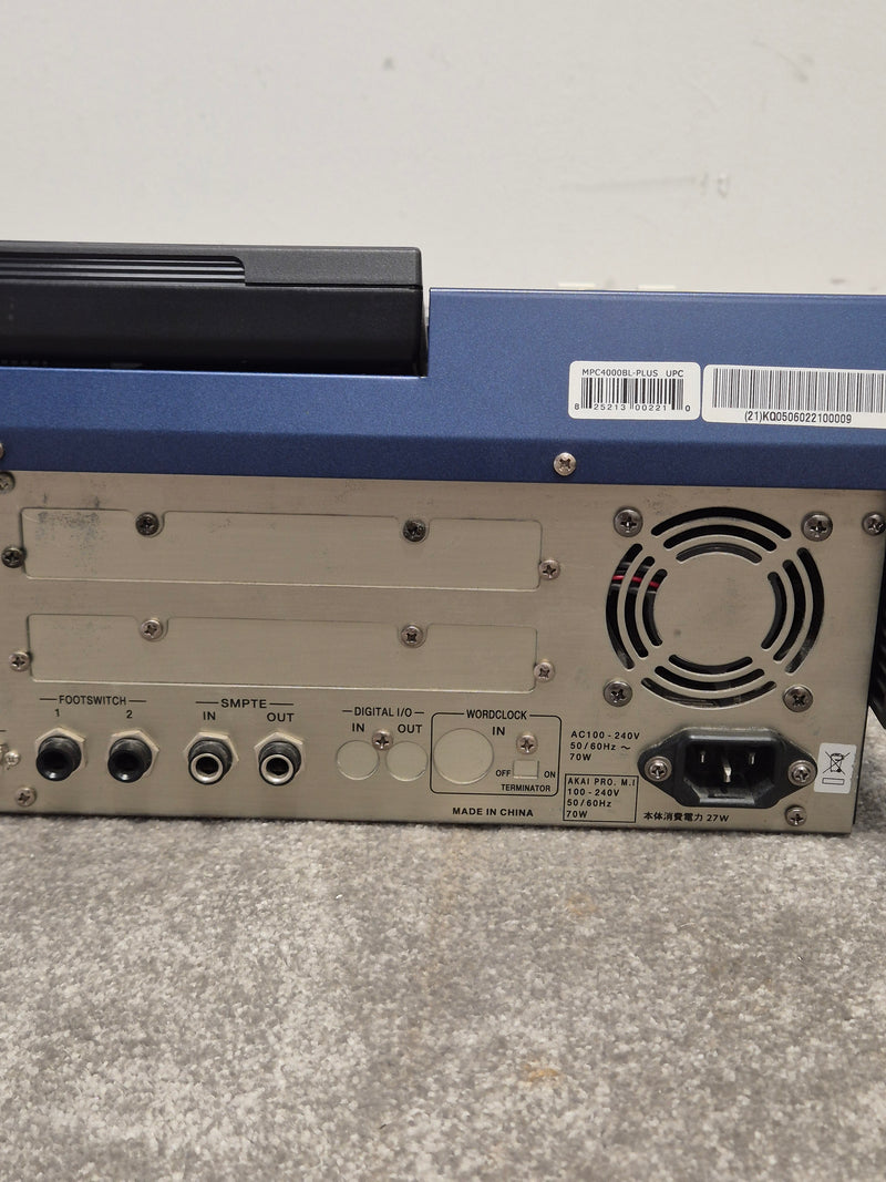 Akai MPC4000 - Music Production Centre Blue - Excellent - Image 7