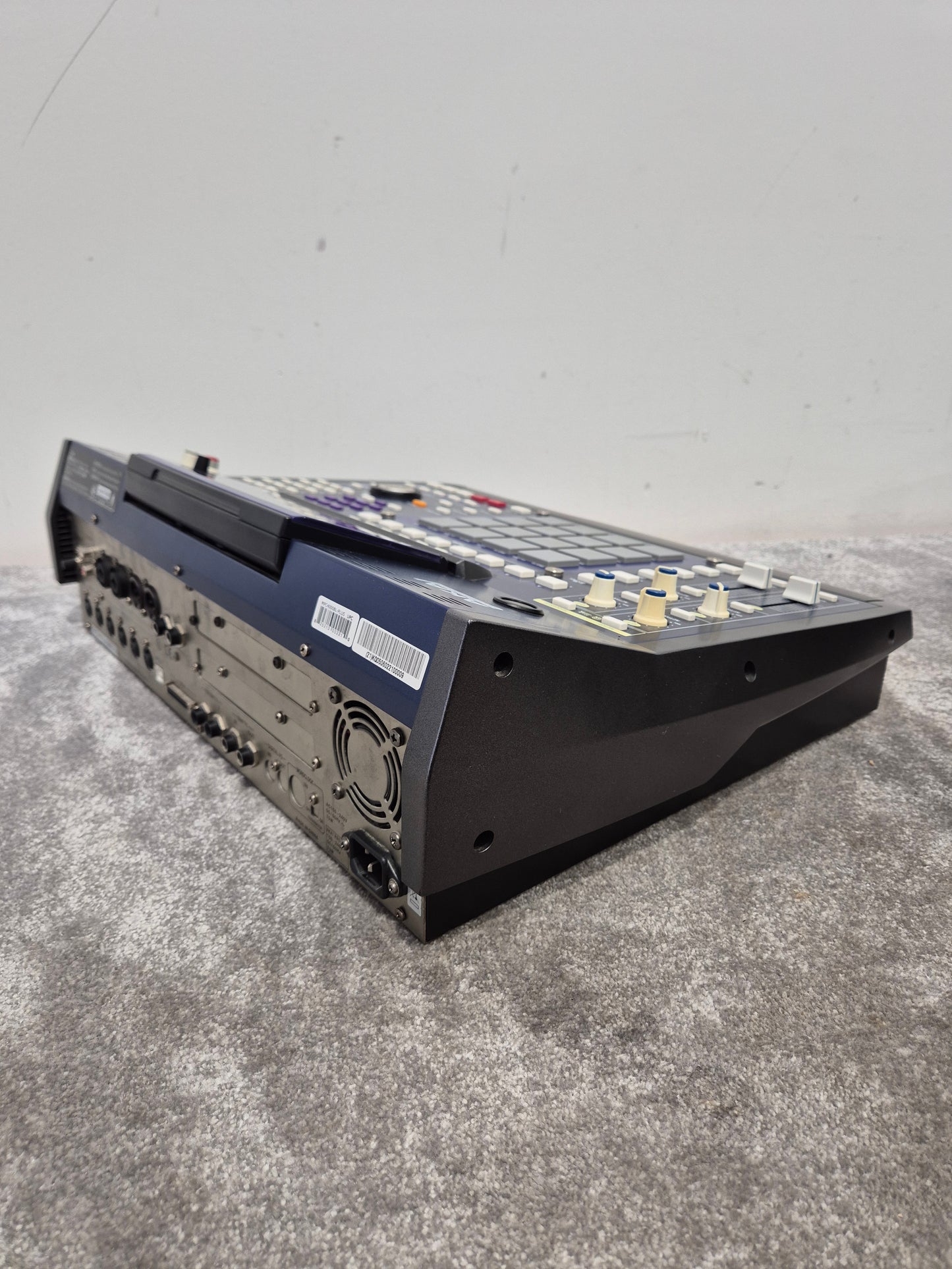 Akai MPC4000 - Music Production Centre Blue - Excellent