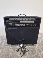 Roland KC550 - 4-Channel Keyboard Amplifier - Excellent w/ Swan Flight Case - Image 4