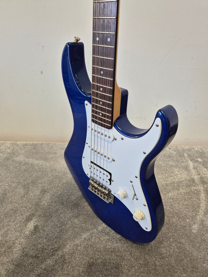 Yamaha Pacifica - Blue - Solid Body Electric Guitar - Very Good w/ Hard Case - Image 14
