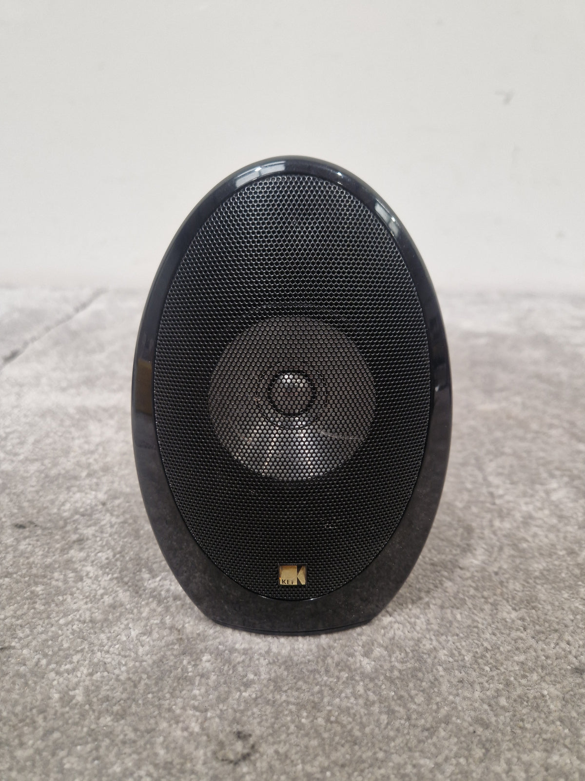 KEF HTS1001.2  - High-Fidelity Speaker - Very Good