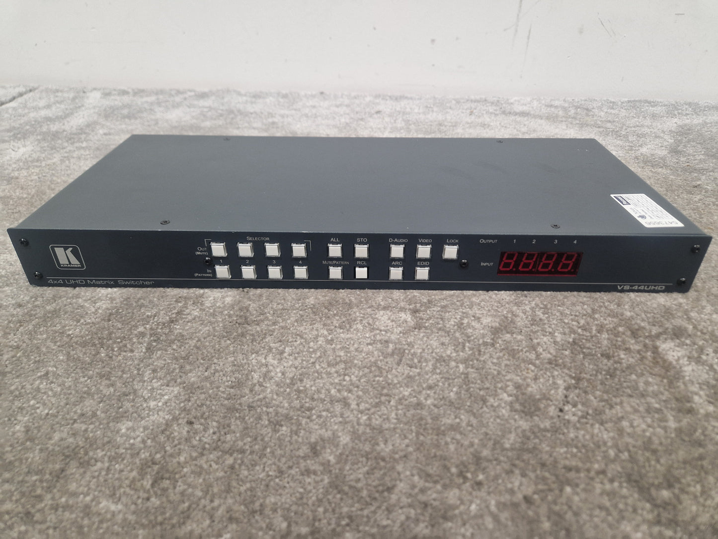 Kramer VS-44UHD 4x4 matrix switcher - HDMI 2.0, Audio De-Embedding - Very Good