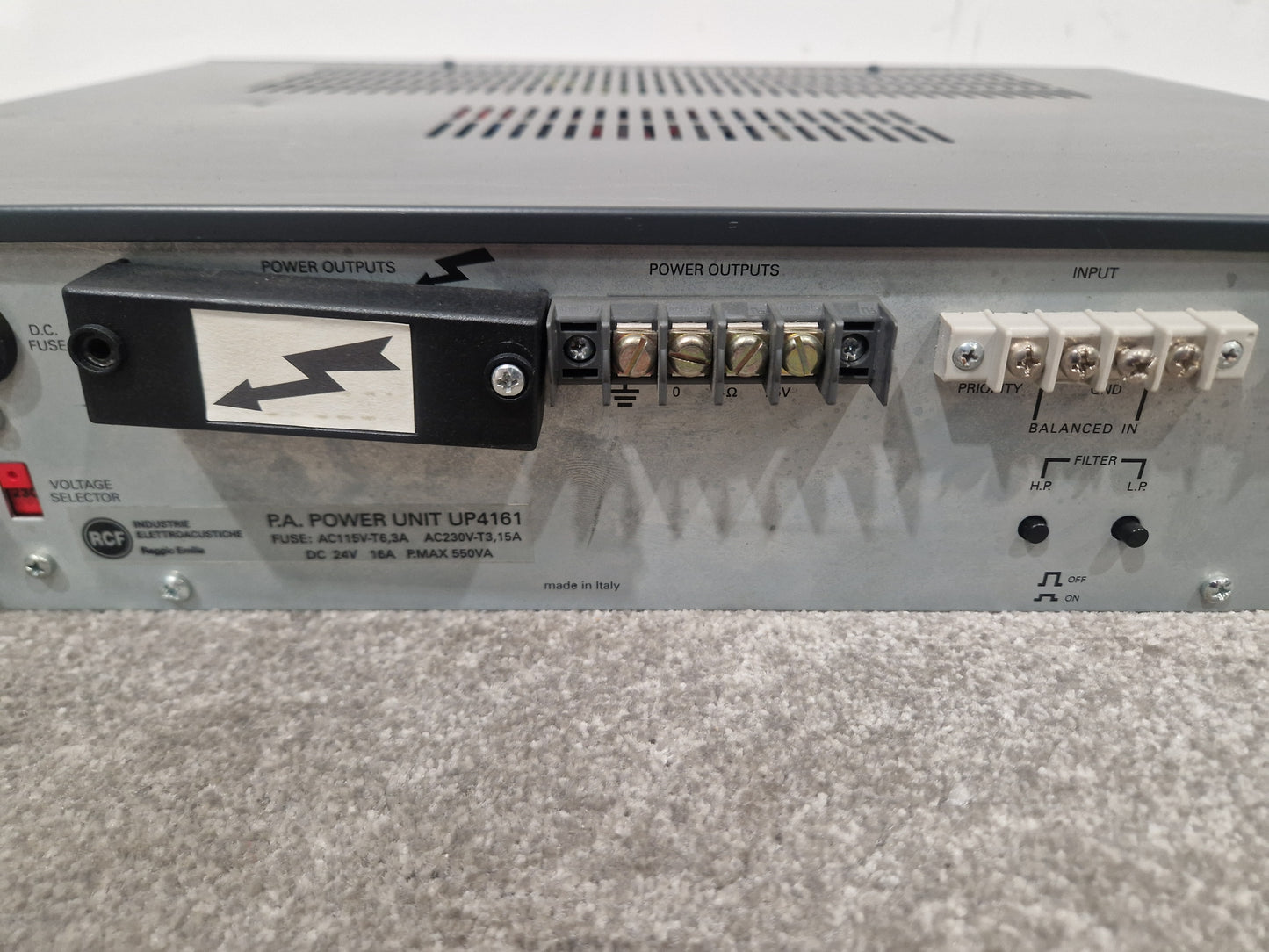 RCF PA Power Unit UP4161 - High-Power Amplification, Compact Design - Very Good