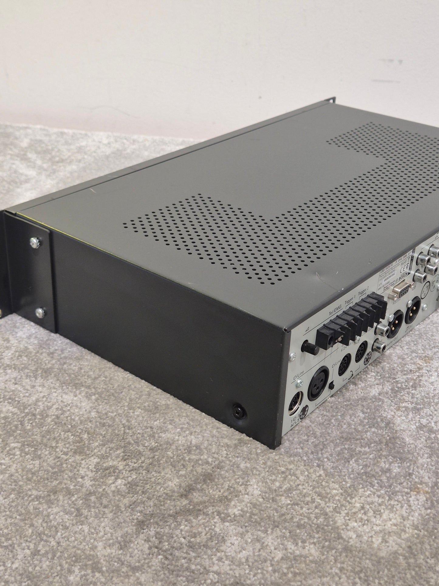 Bosch Plena System Pre-Amplifier - Professional Audio Control, Versatile Inputs - Very Good