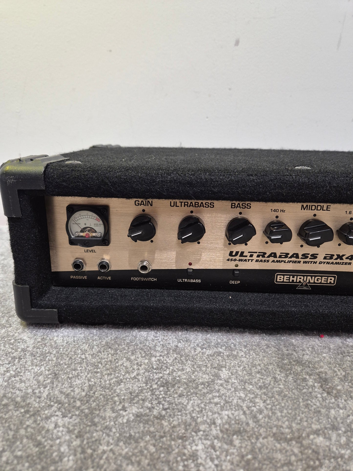 Behringer Ultrabass BX4500H 450W Bass Amplifier - High Power, Versatile EQ - Excellent