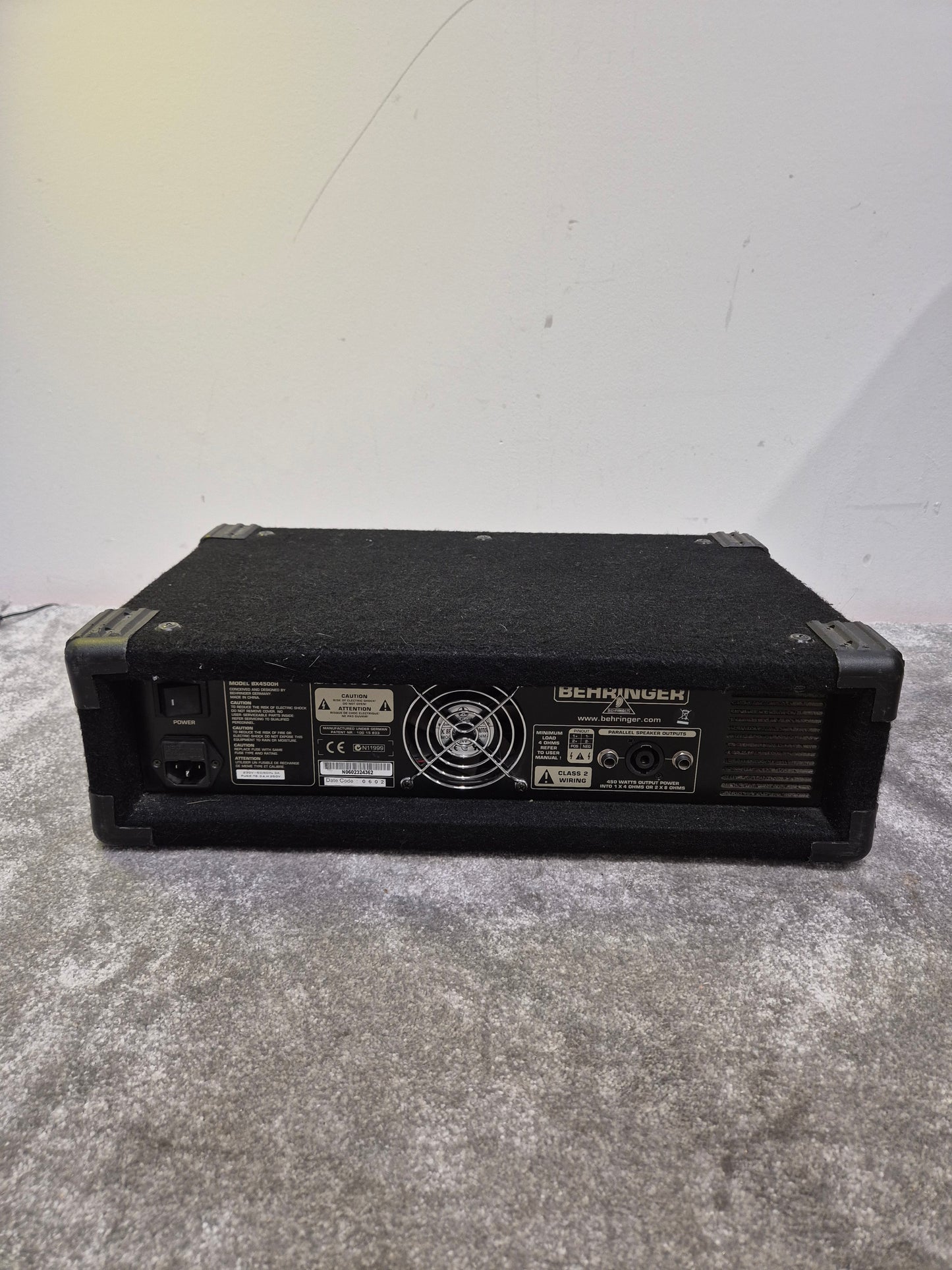 Behringer Ultrabass BX4500H 450W Bass Amplifier - High Power, Versatile EQ - Excellent