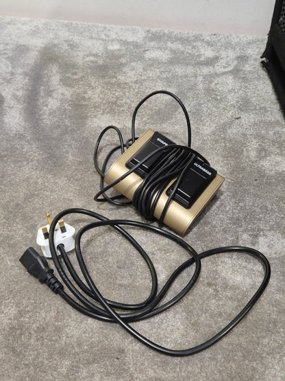 Behringer Ultrabass BX4500H 450W Bass Amplifier - High Power, Versatile EQ - Excellent