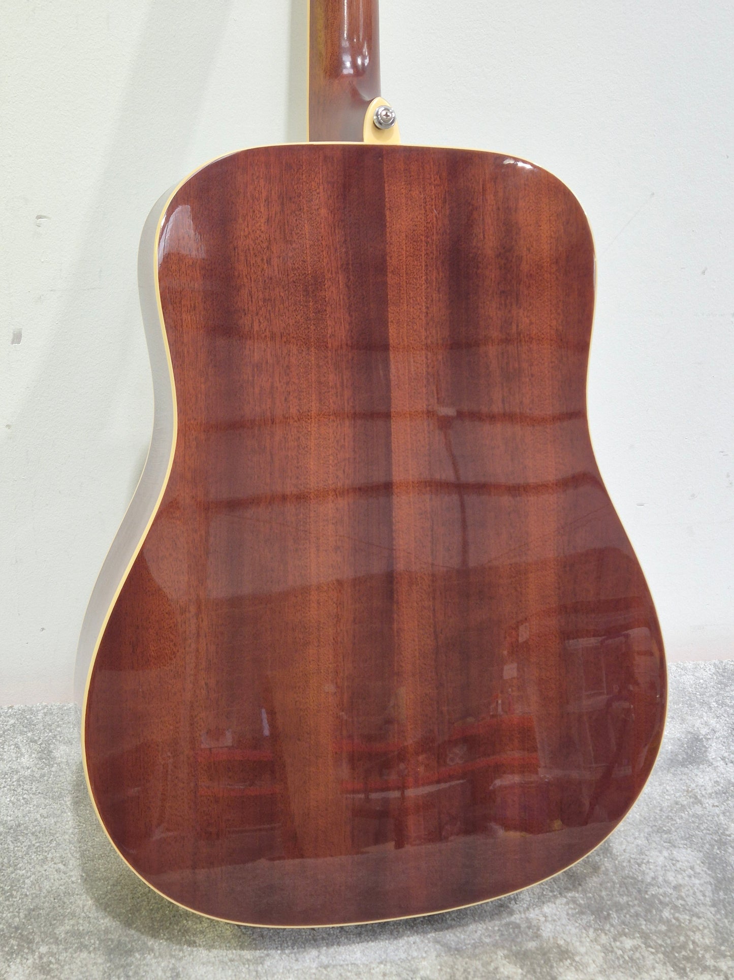 Alvarez RD26SB - Dreadnought Body Acoustic Guitar - Excellent