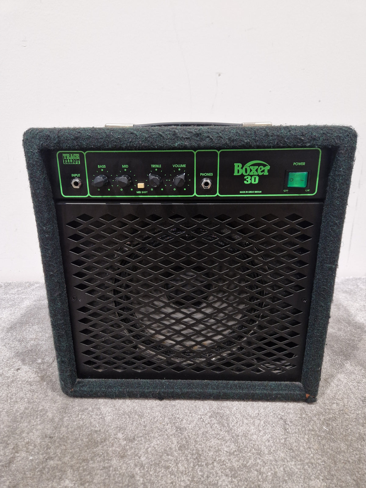 Trace Elliot Boxer 30 Bass Amplifier - 30 Watts, Compact Design - Very Good w/ Power Supply