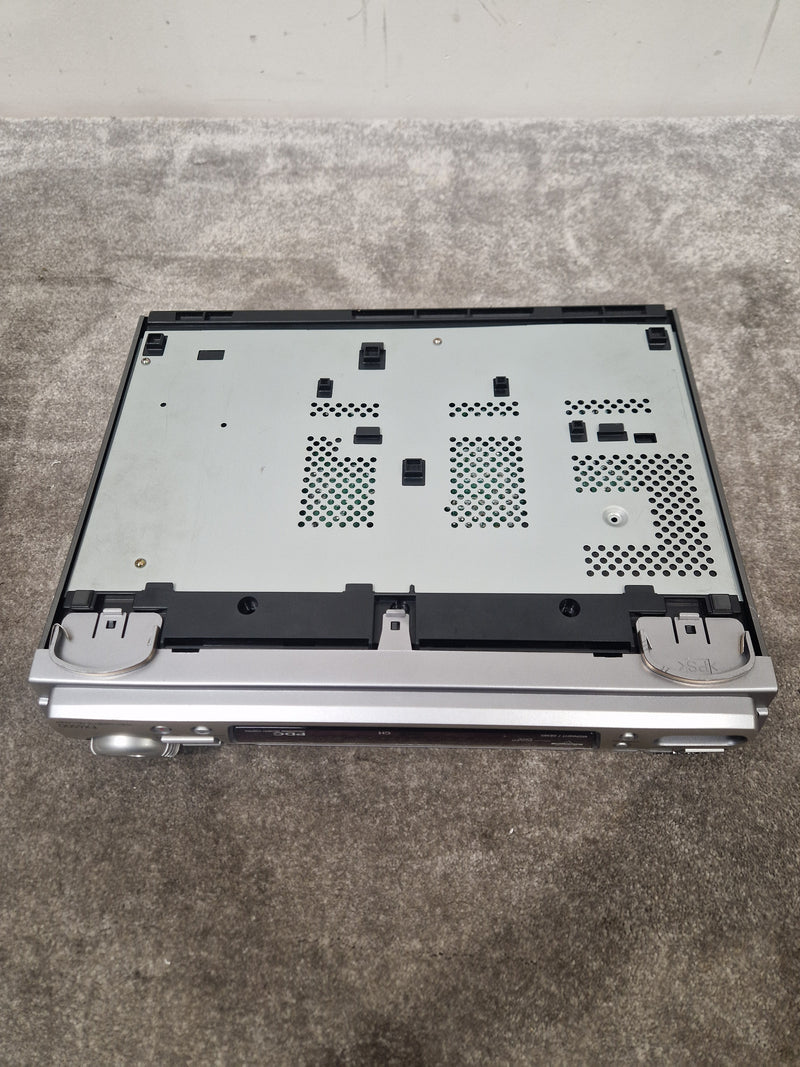 AIWA. VHS Player FX6500 - VHS Playback, Rackmount Design - Very Good w/ Power Supply & Manuals & Rackmount Case - Image 9