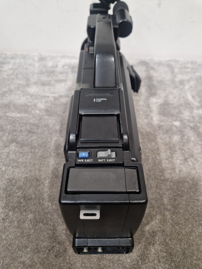 Panasonic NV-M50 - Compact VHS-C Camcorder - Spares or Repair w/ Hard Case & Panasonic AC adapter VW-AM10 - Image 8