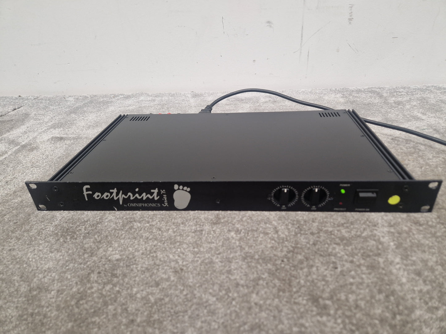 Omniphonics Footprint Series 75 Power Amplifier - Studio Quality Sound - Good