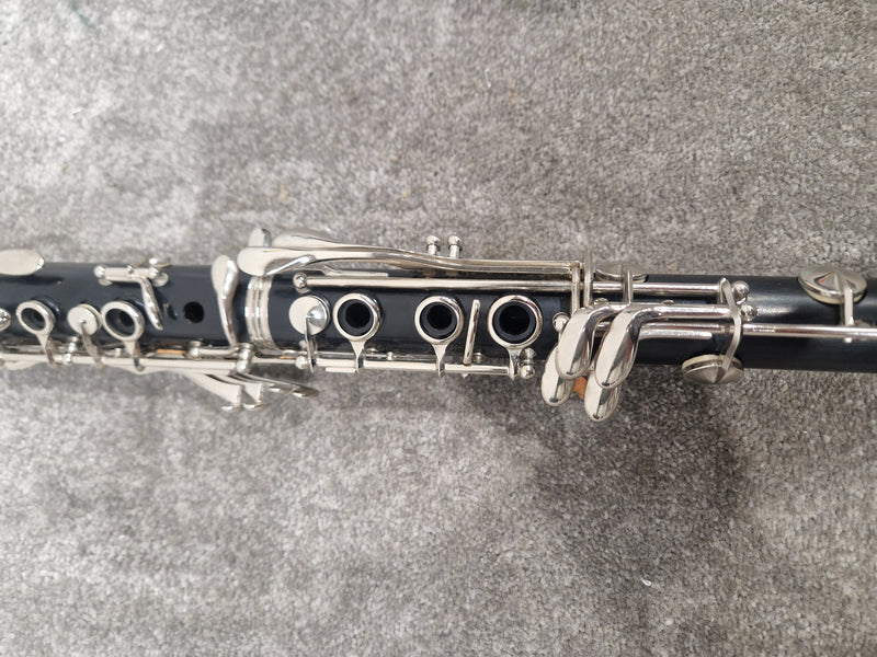 Evette Buffet Crampon Clarinet - Professional Woodwind Instrument - Very Good w/ Hard Case & Clarinet Accessories - Image 9