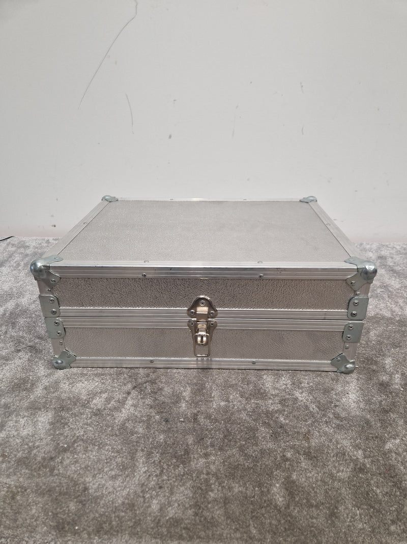 Wilkes Flight  case - 48cm x 38cm x 12cm Durable, Portable - Very Good - Image 2