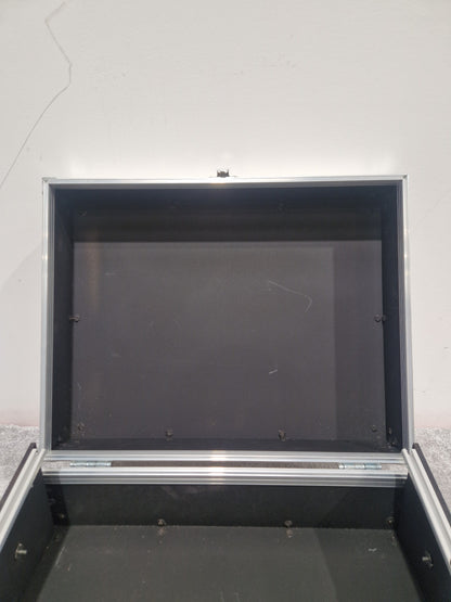 Wilkes Flight  case - 48cm x 38cm x 12cm Durable, Portable - Very Good