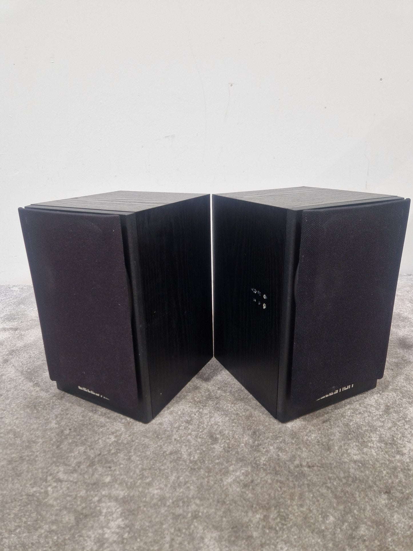 Celestion 12L bookshelf speakers Pair - Compact Design, High Fidelity - Very Good