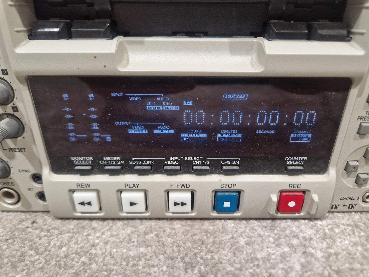 Sony DSR-1500AP - Professional DVCAM Recorder, SDI Output - Very Good