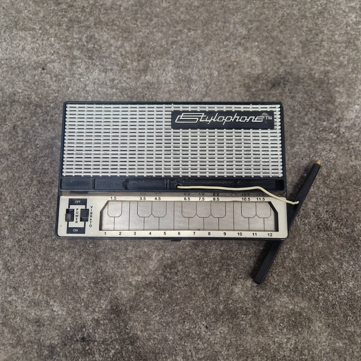 Stylophone The Original Pocket Electronic Organ Keyboard - Retro Design, Portable - Spares or Repair