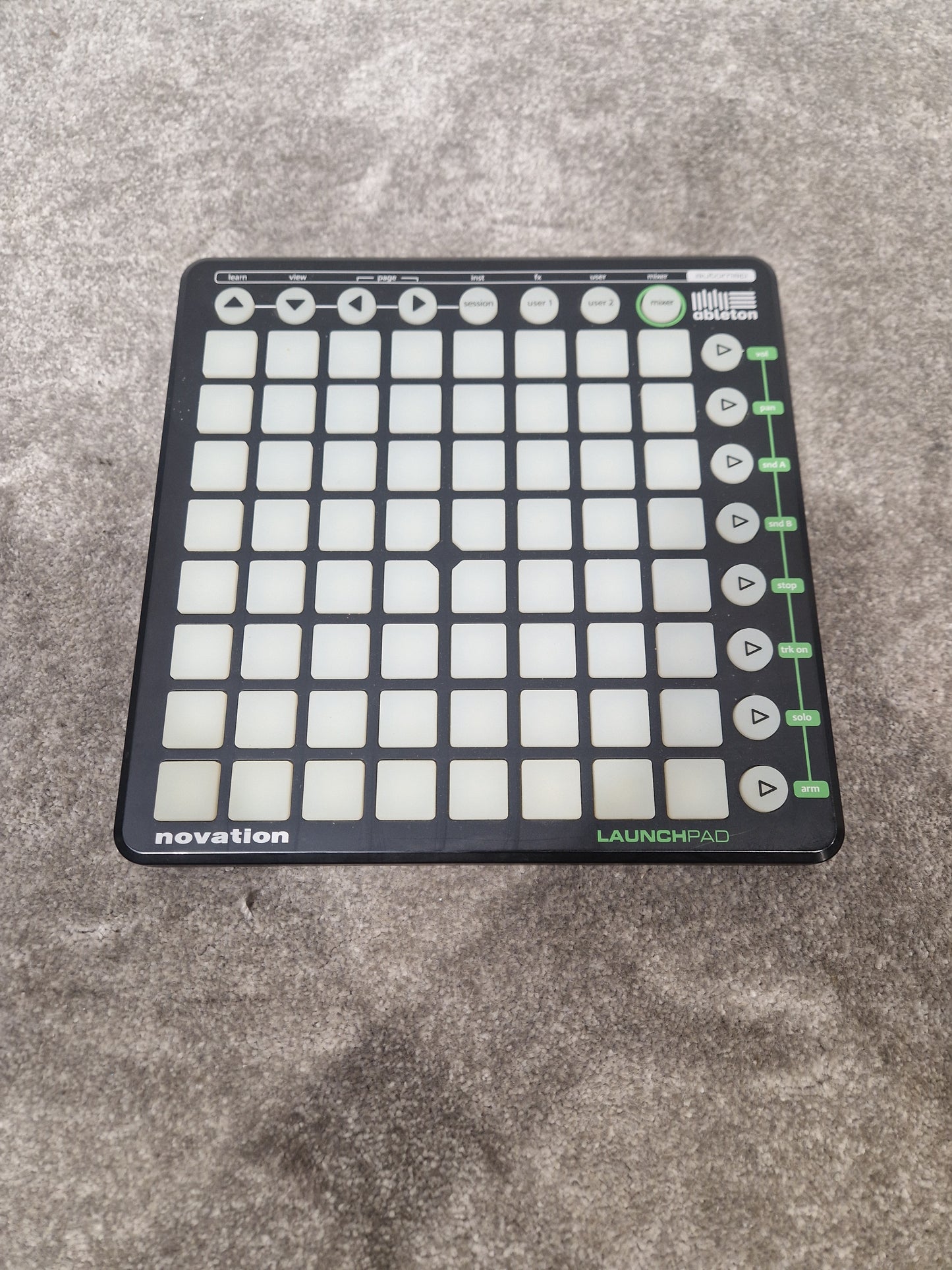 Nemko NOVLPD01 LAUNCHPAD - MIDI Controller, USB Connectivity - Very Good