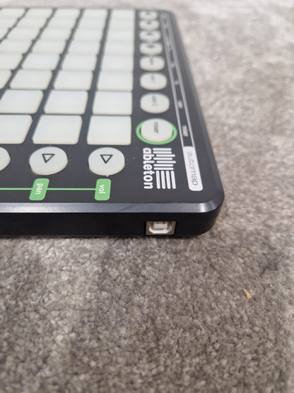 Nemko NOVLPD01 LAUNCHPAD - MIDI Controller, USB Connectivity - Very Good