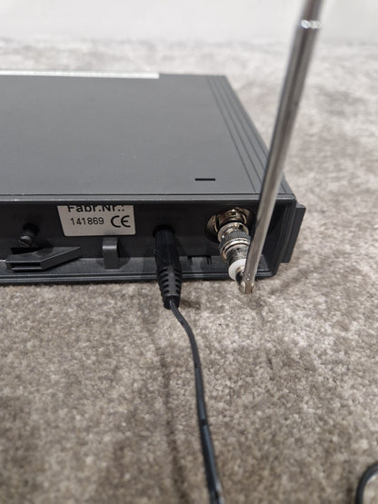 Sennheiser EM1031-V True Diversity Receiver - Professional Audio, True Diversity Technology - Excellent w/ Power Supply & Hard Case & Sennheiser Mic Transmitter