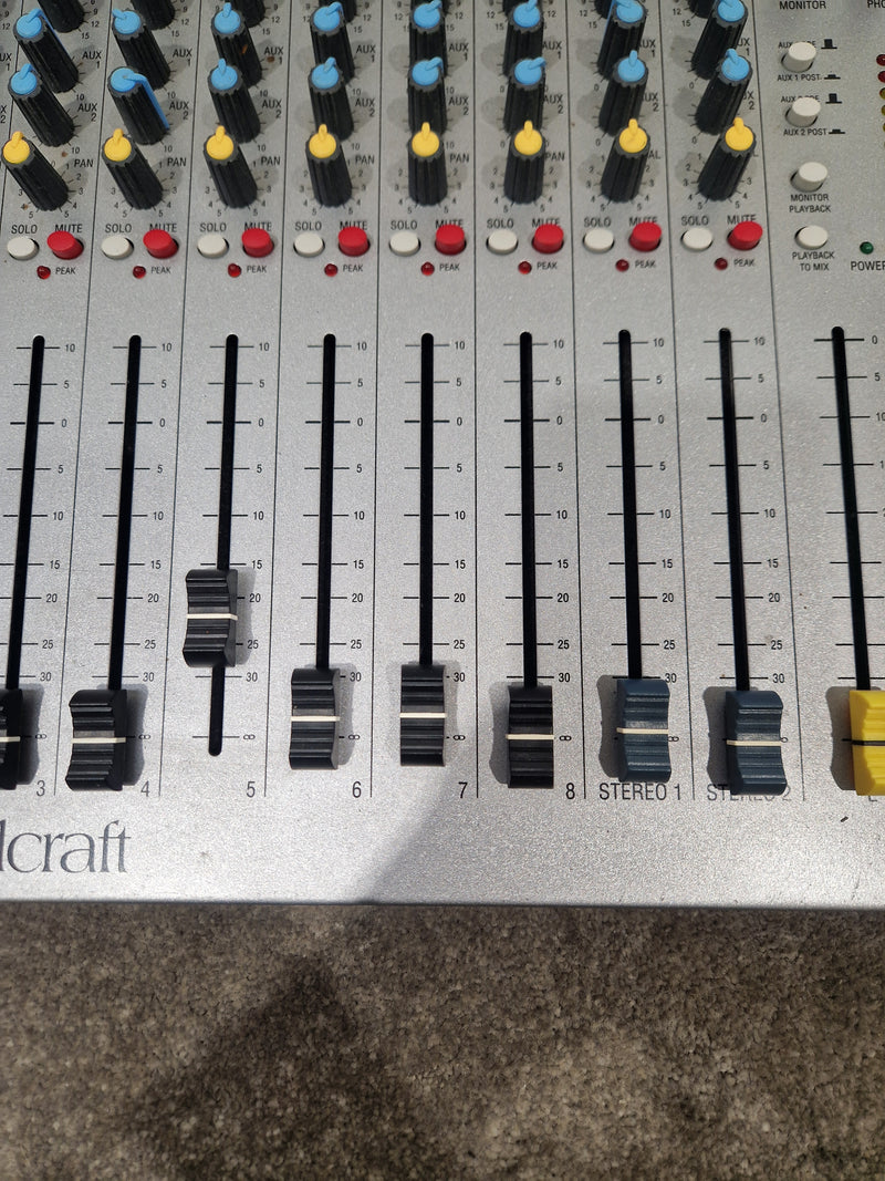 Soundcarft Spirit E8 - 8-Channel Mixer, Compact Design - Excellent w/ Power Supply - Image 7