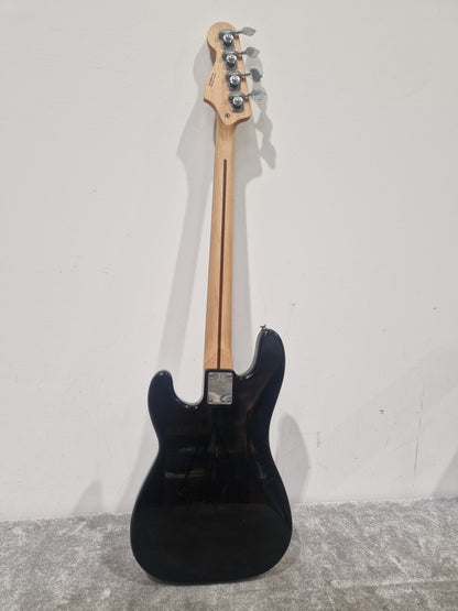 Fender Squier Precision Bass 2000, Black - Maple Neck - Very Good
