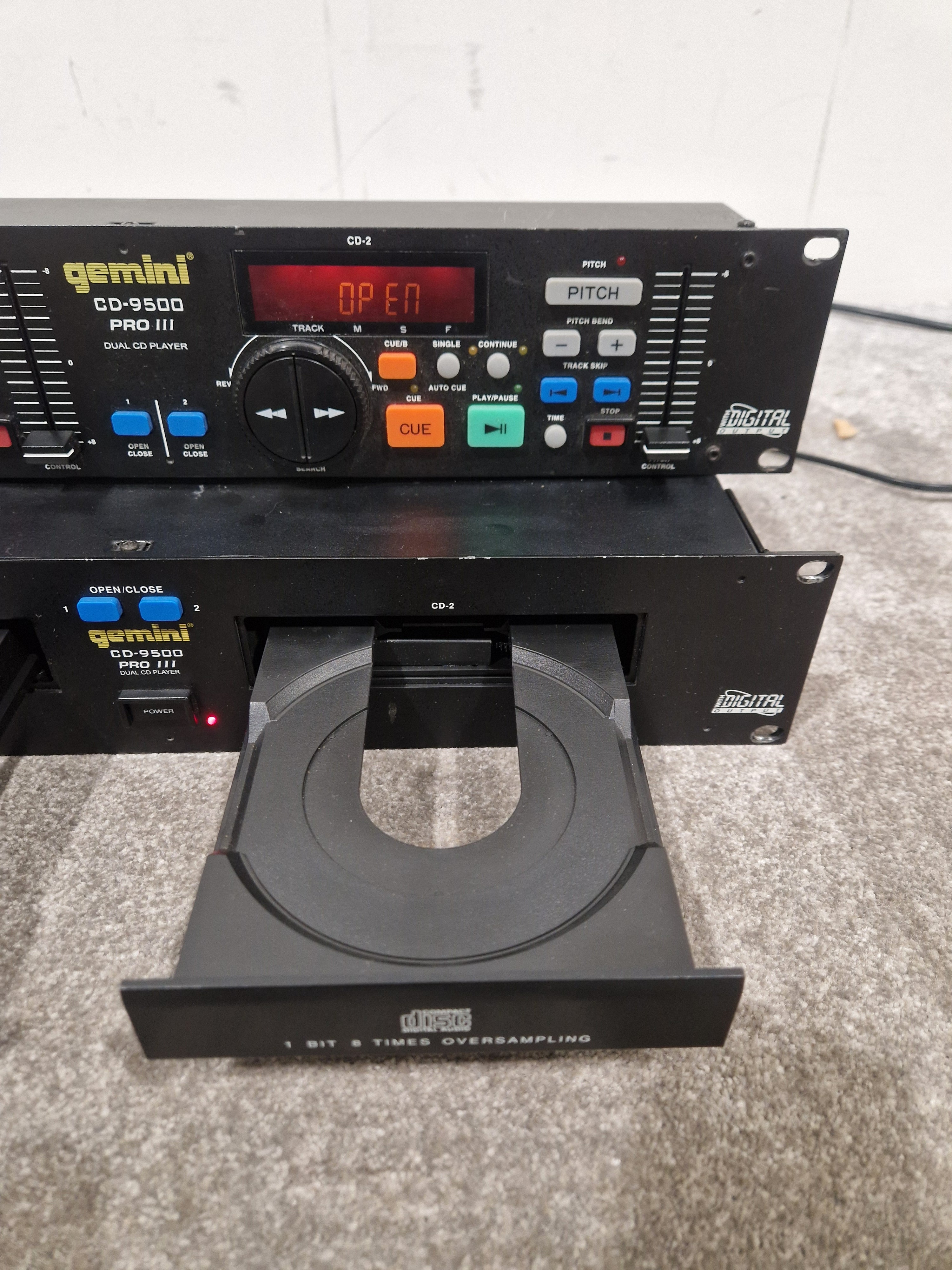 Gemini CD-9500PRO 3 - Professional Dual CD Player, Pitch Control
