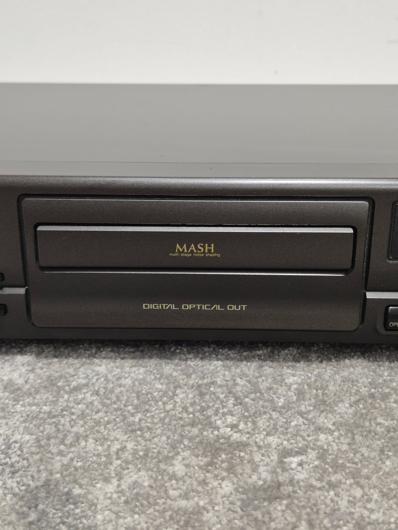 Technics SL-PG490 - CD Player - Spares or Repair - Image 3