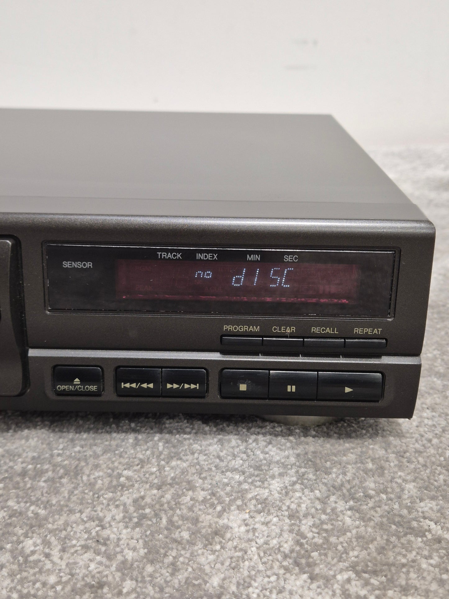 Technics SL-PG490 - CD Player - Spares or Repair