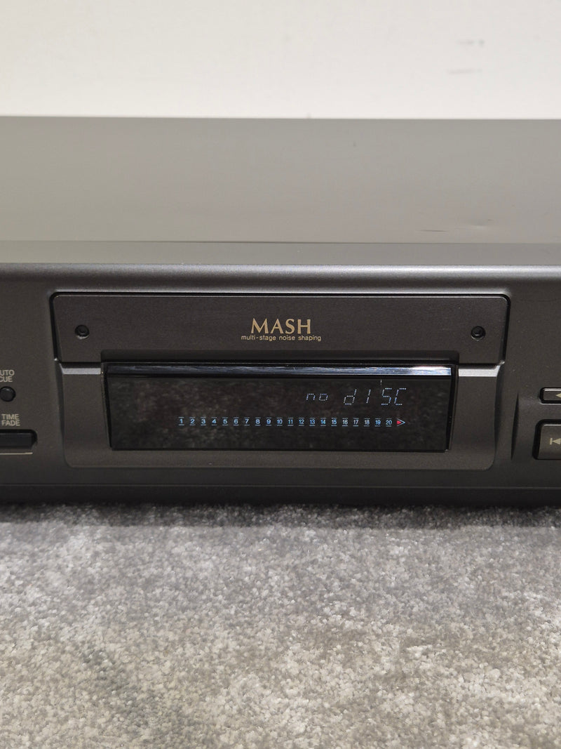 Technics SL-PS670A - High Fidelity CD Player - Excellent - Image 3