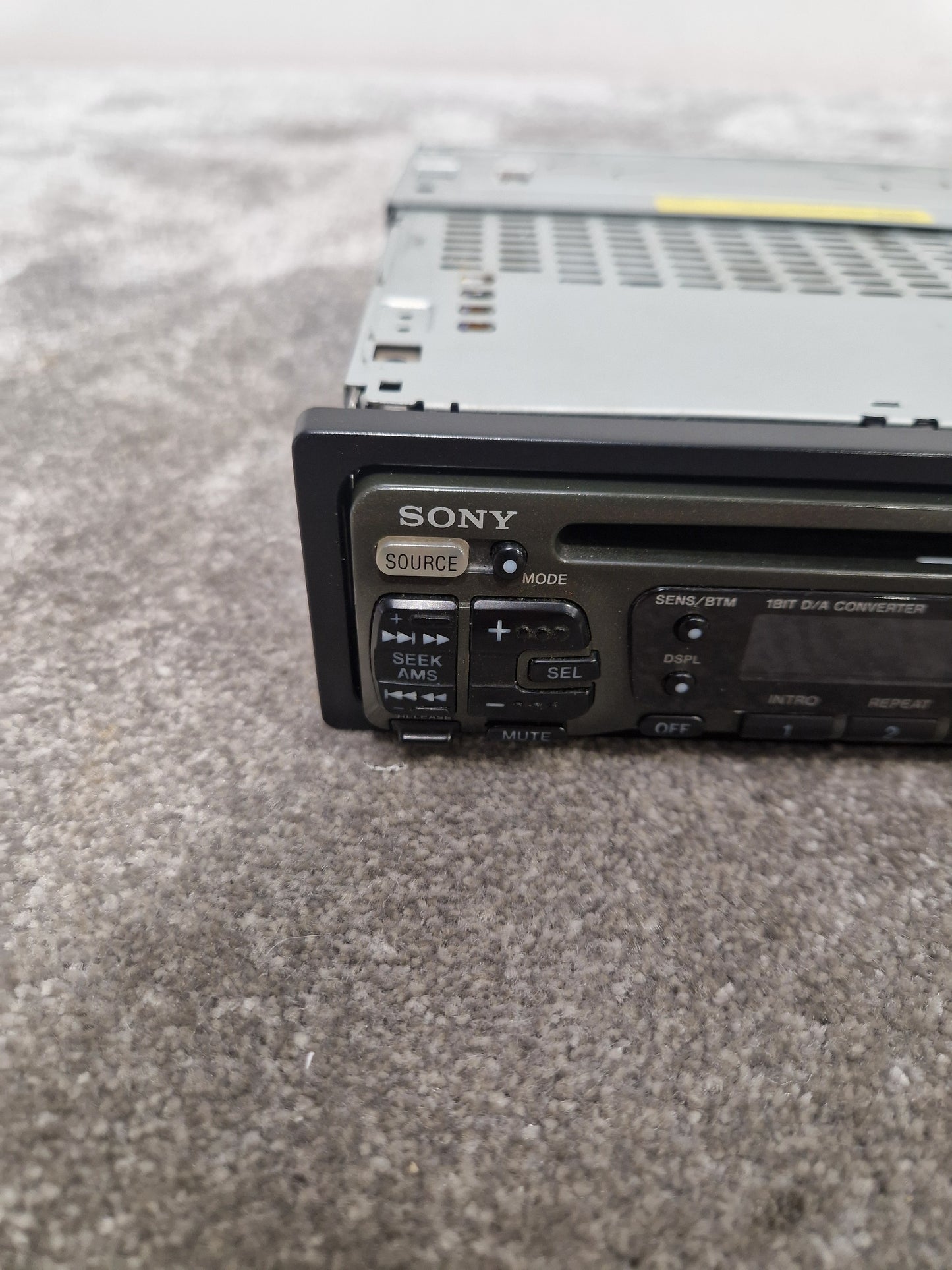 Sony CDX-F5550 - High-Quality Audio, Bluetooth Connectivity - Excellent w/ Original Box
