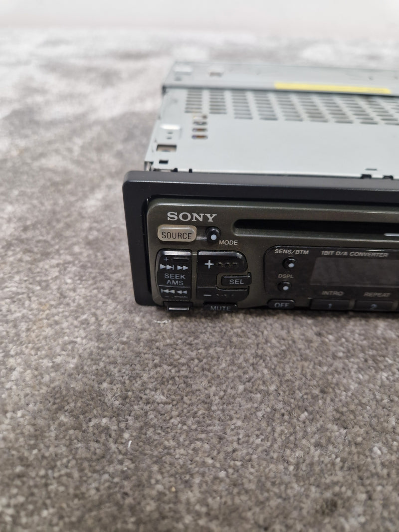 Sony CDX-F5550 - High-Quality Audio, Bluetooth Connectivity - Excellent w/ Original Box - Image 18
