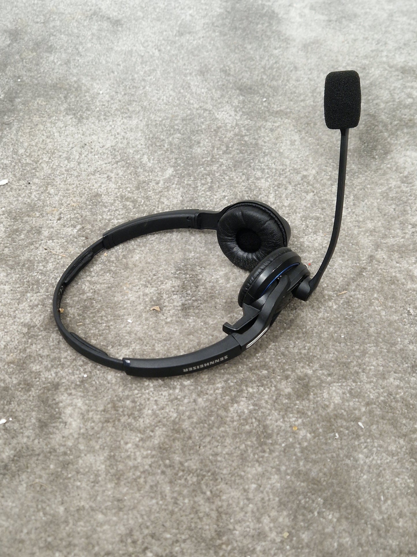 Sennheiser MB Pro 2 Headset - Noise-Canceling, Bluetooth - Excellent