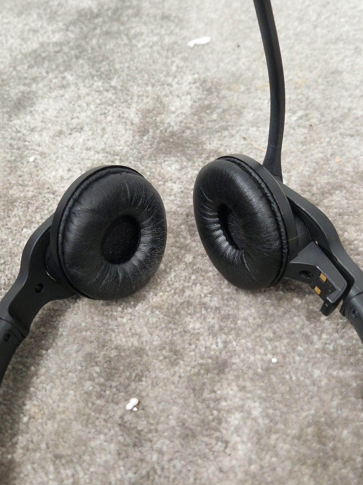 Sennheiser MB Pro 2 Headset - Noise-Canceling, Bluetooth - Excellent