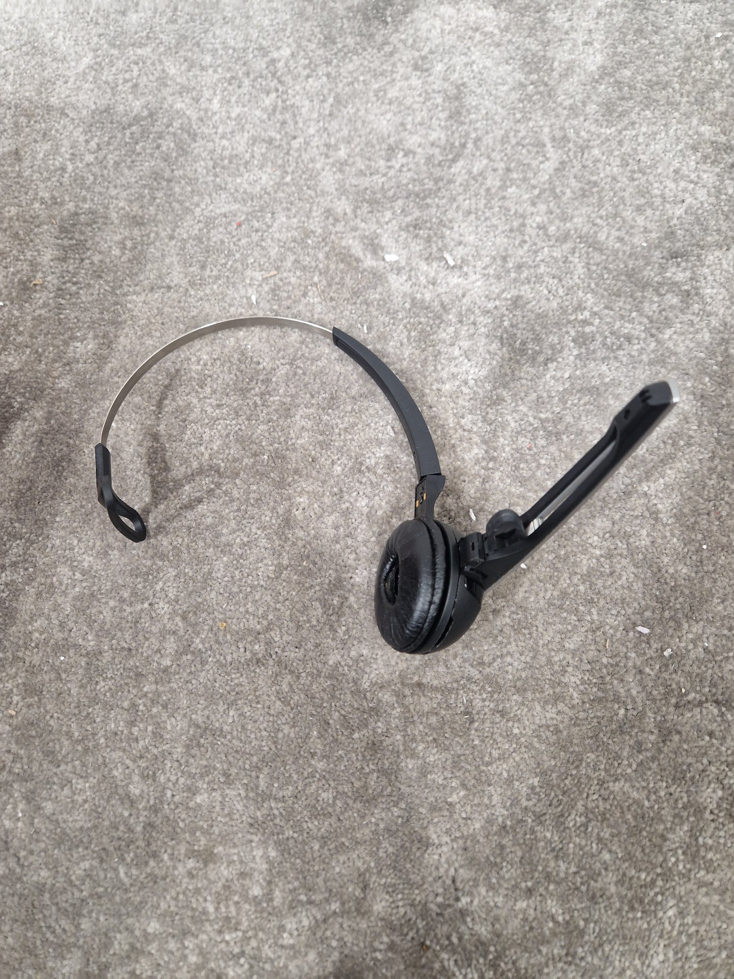 Sennheiser DW 10 HS Headset - Bluetooth Connector, Untested - Very Good