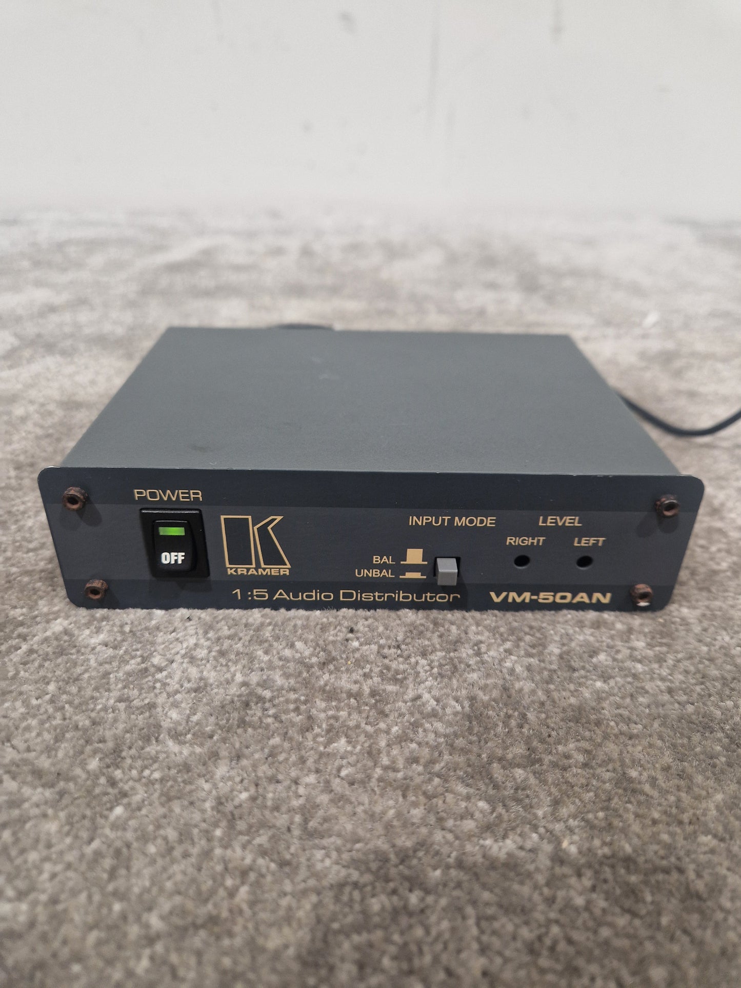 Kramer VM-50AN Audio Distributor - 5-Channel, Balanced Outputs - Very Good