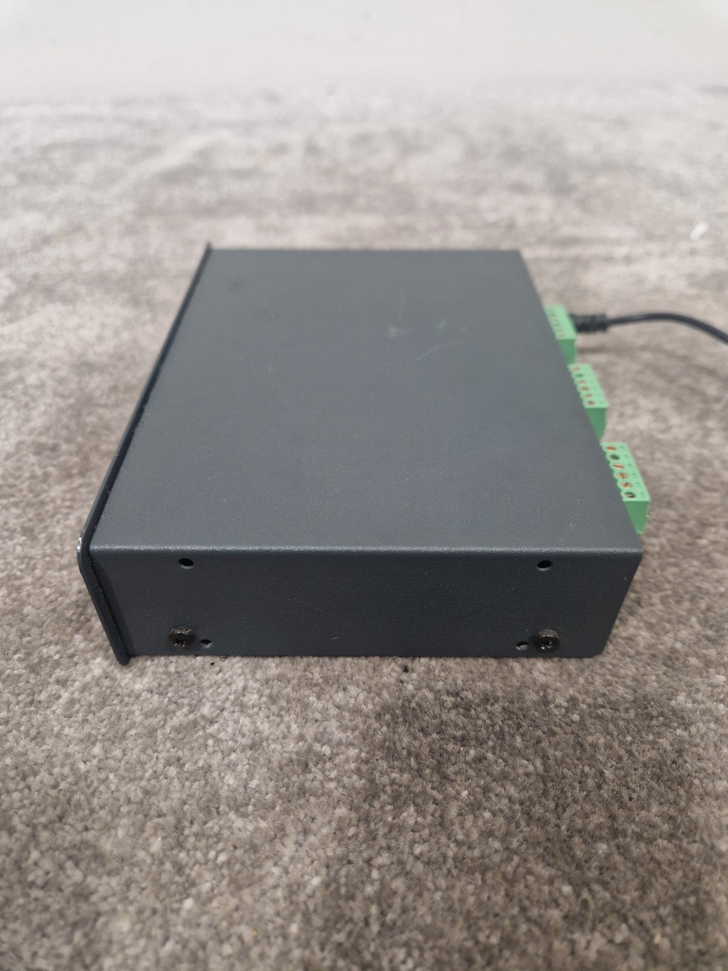 Kramer VM-50AN Audio Distributor - 5-Channel, Balanced Outputs - Very Good