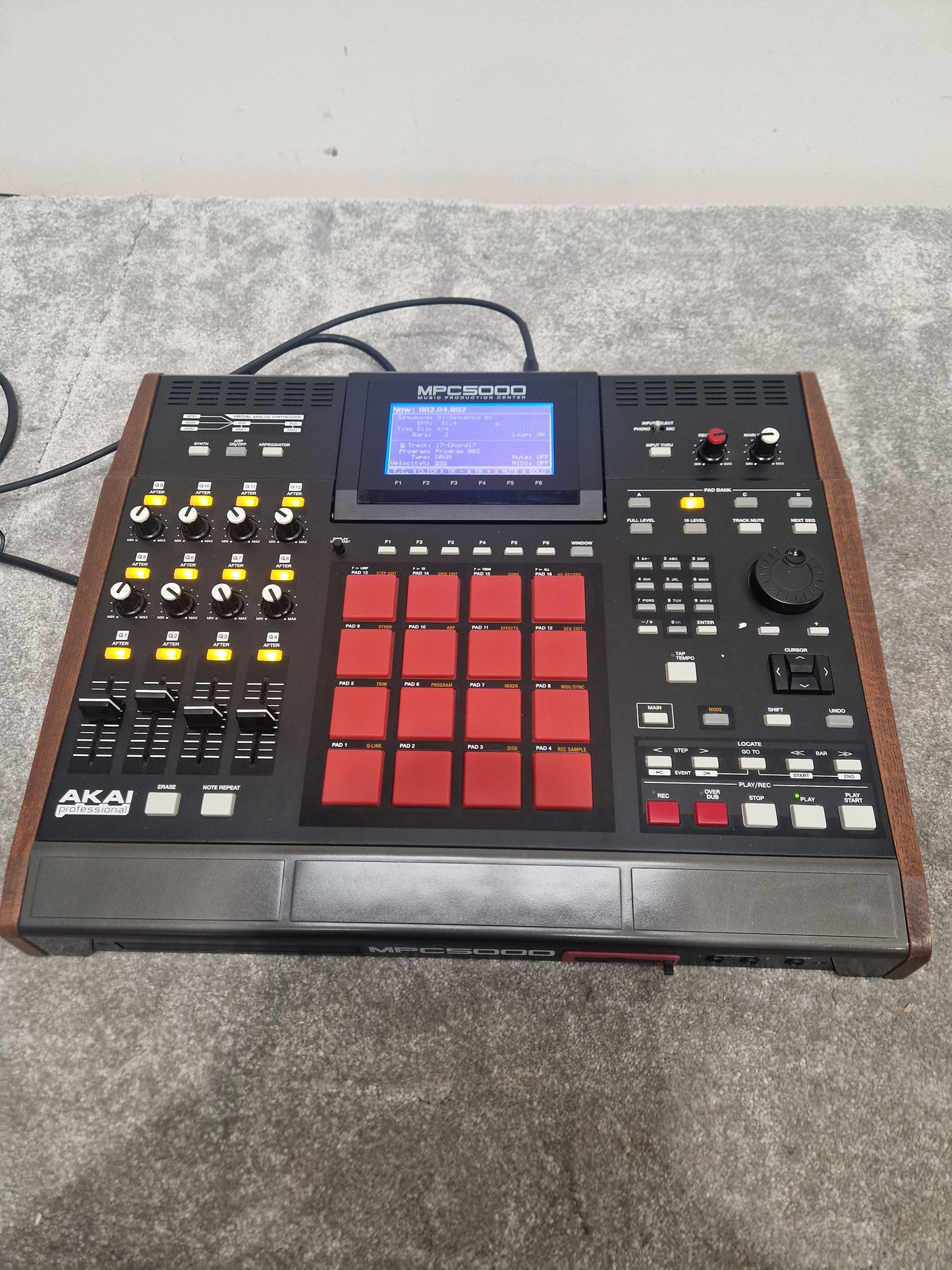 Akai Mpc 5000 - Music Production Center, 64-Track MIDI Sequencer - Excellent w/ Original Box & Power Supply