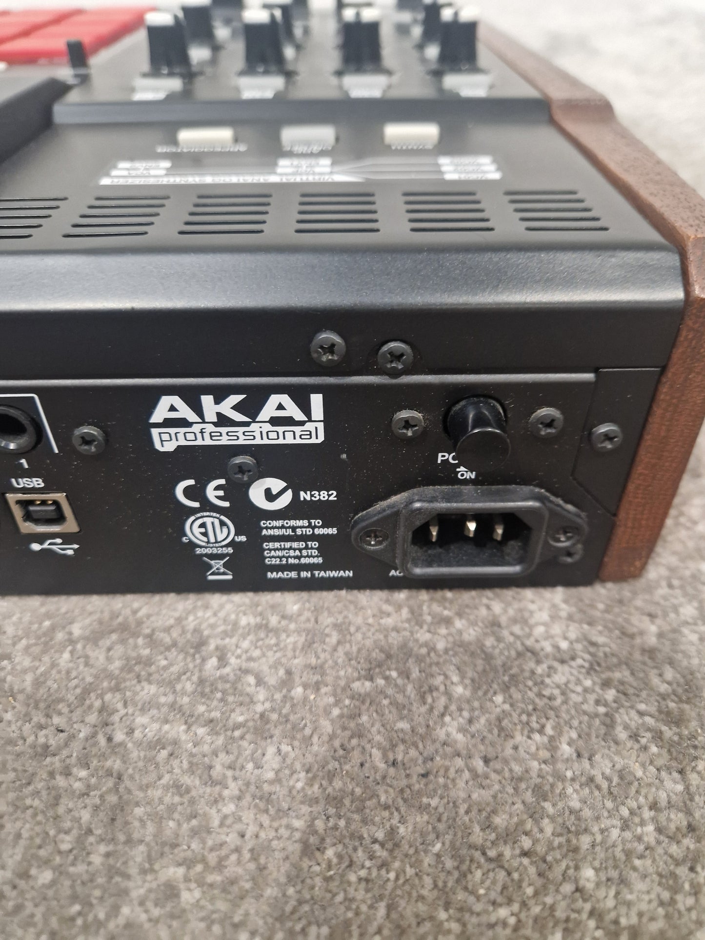 Akai Mpc 5000 - Music Production Center, 64-Track MIDI Sequencer - Excellent w/ Original Box & Power Supply