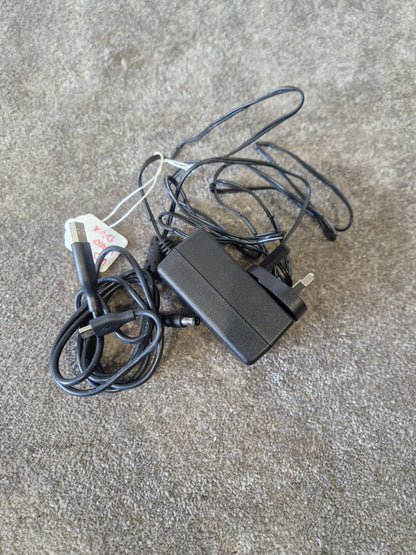 Western Digital External Audio Hard Drive - 1TB Storage High Capacity, Fast Transfer - Excellent w/ Power Supply & Connector Cable